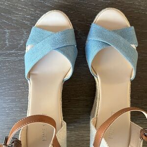 Nine West Blue and Tan Espadrille Sandals